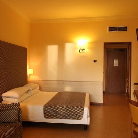 Hotel Resort Lido Degli Aranci Vibo Valentia Ngoại thất bức ảnh