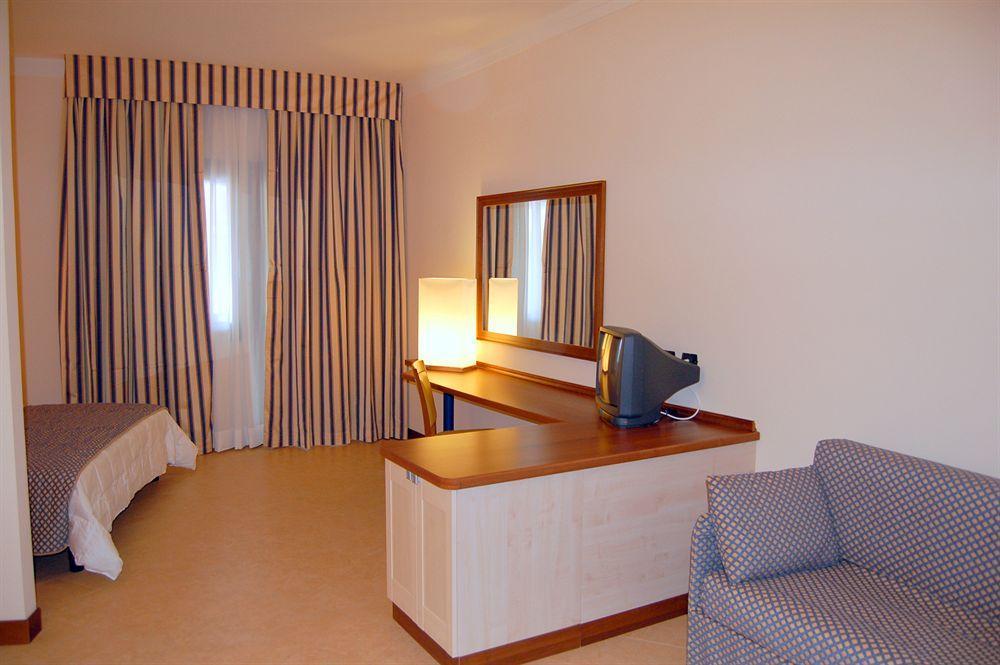 Hotel Resort Lido Degli Aranci Vibo Valentia Ngoại thất bức ảnh