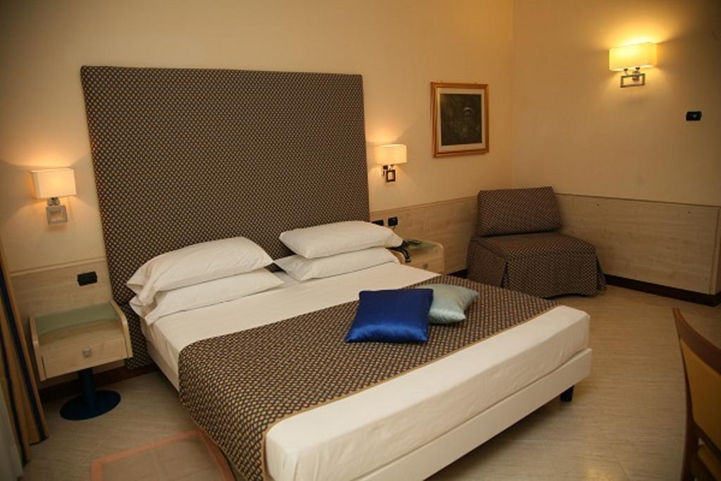 Hotel Resort Lido Degli Aranci Vibo Valentia Ngoại thất bức ảnh