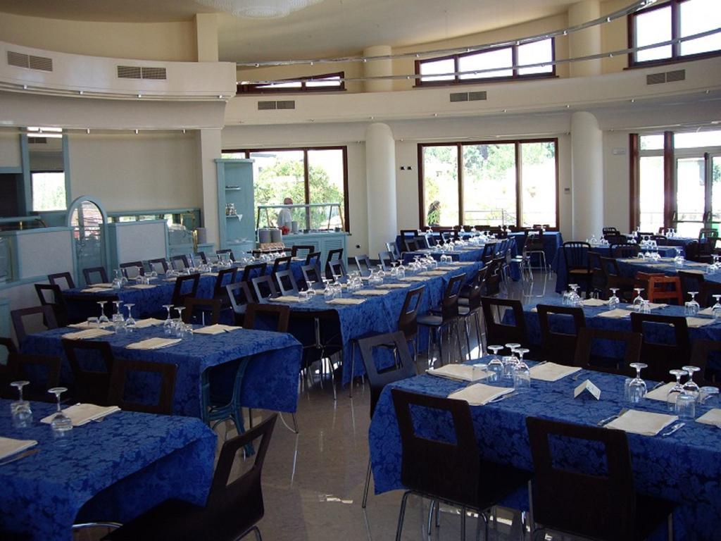 Hotel Resort Lido Degli Aranci Vibo Valentia Ngoại thất bức ảnh