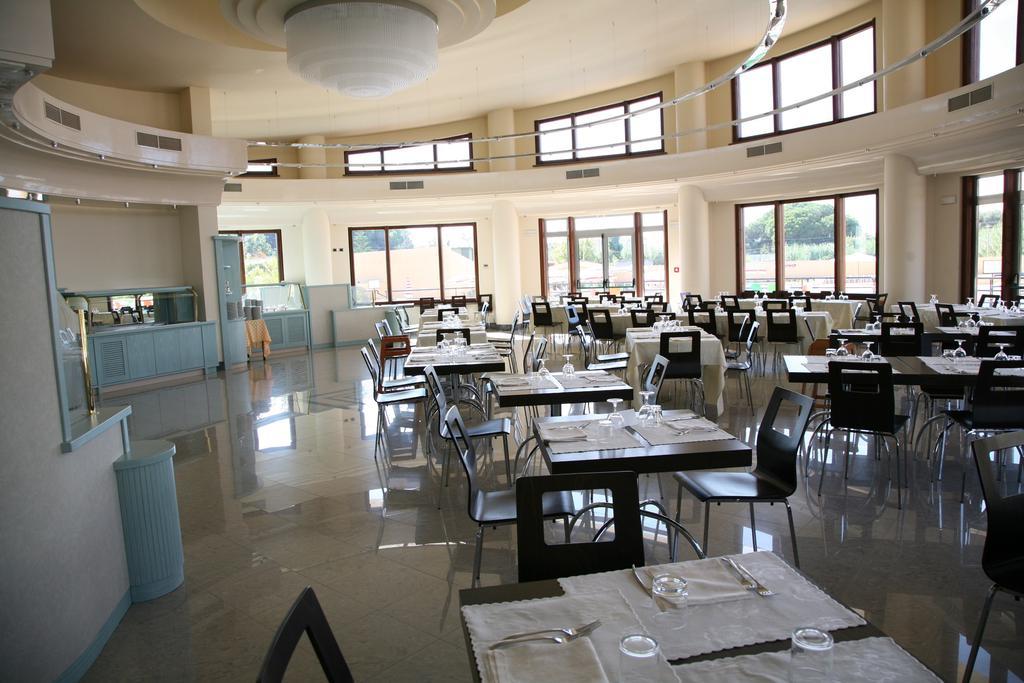 Hotel Resort Lido Degli Aranci Vibo Valentia Ngoại thất bức ảnh