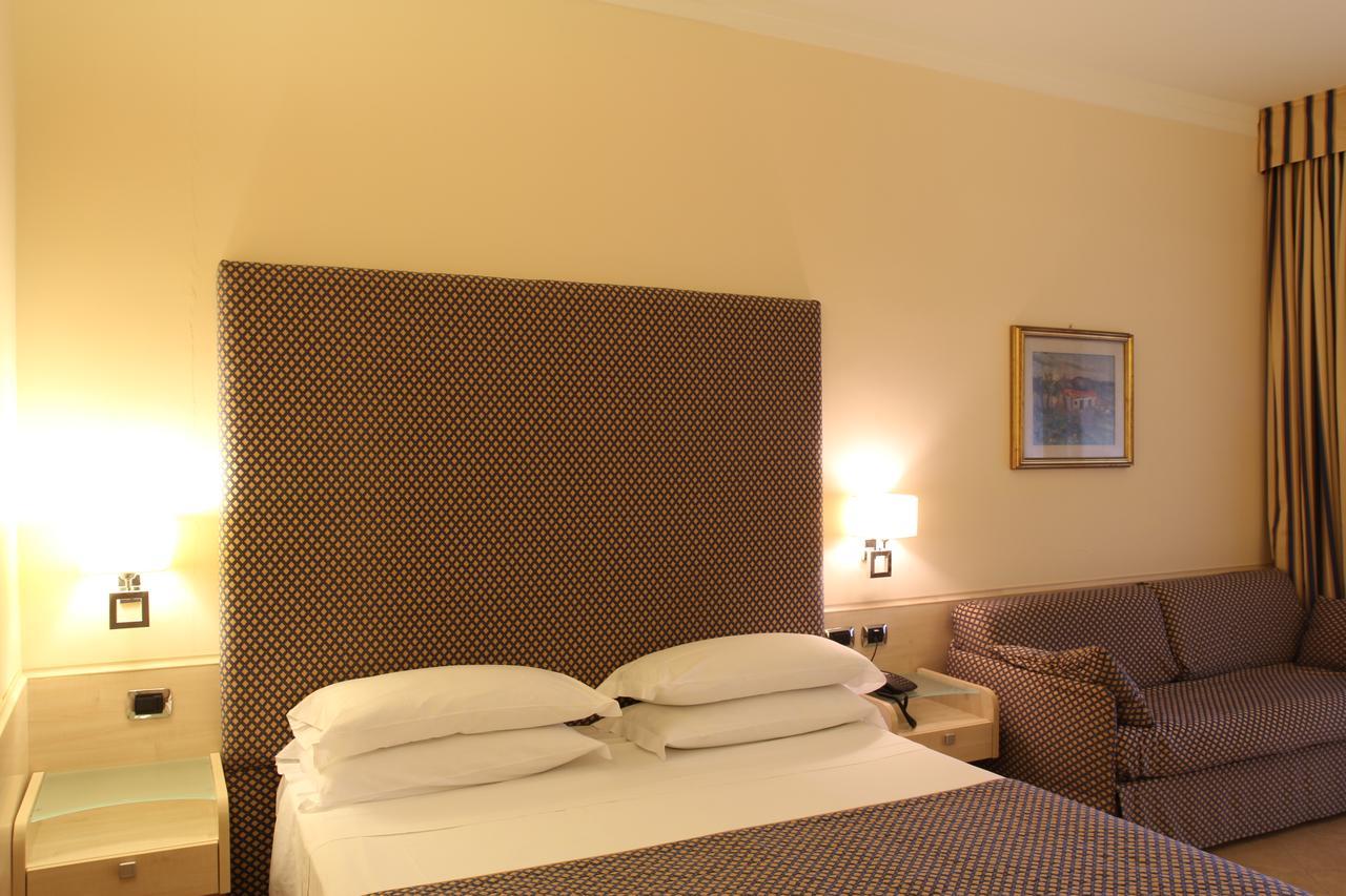 Hotel Resort Lido Degli Aranci Vibo Valentia Ngoại thất bức ảnh